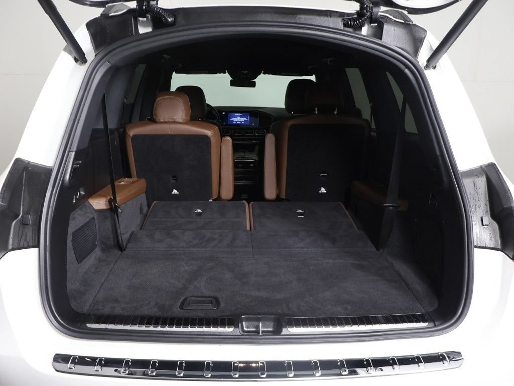 Used 2024 Mercedes-Benz GLS 450 4MATIC w/ AMG Line Exterior image 19