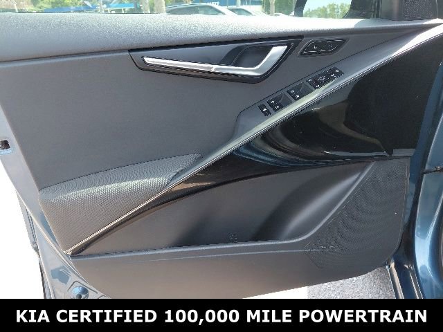 Certified 2025 Kia Niro SX FWD image 21