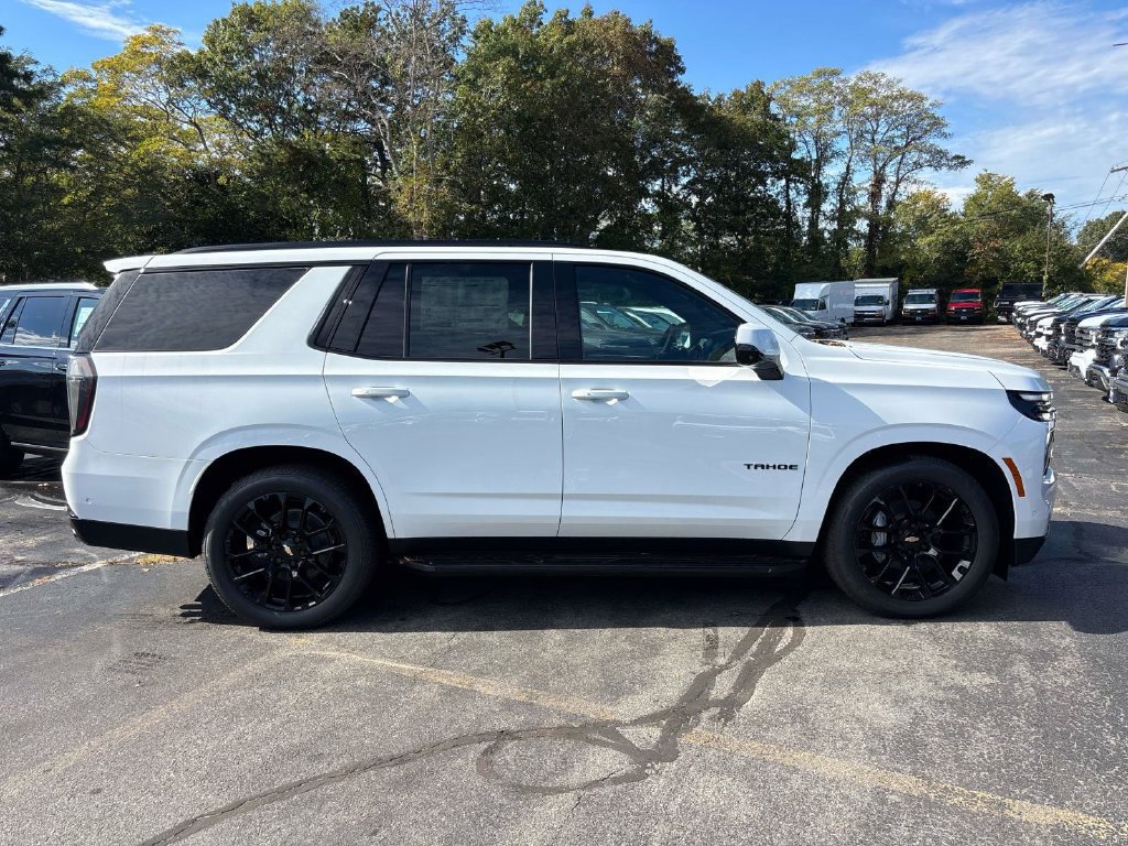 New 2026 Chevrolet Tahoe RST w/ Advanced Technology Package AWD/4WD image 2