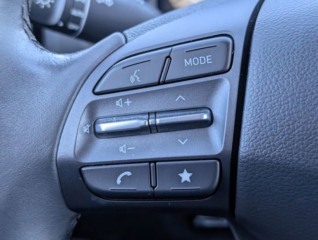 Used 2023 Hyundai Kona Limited image 24