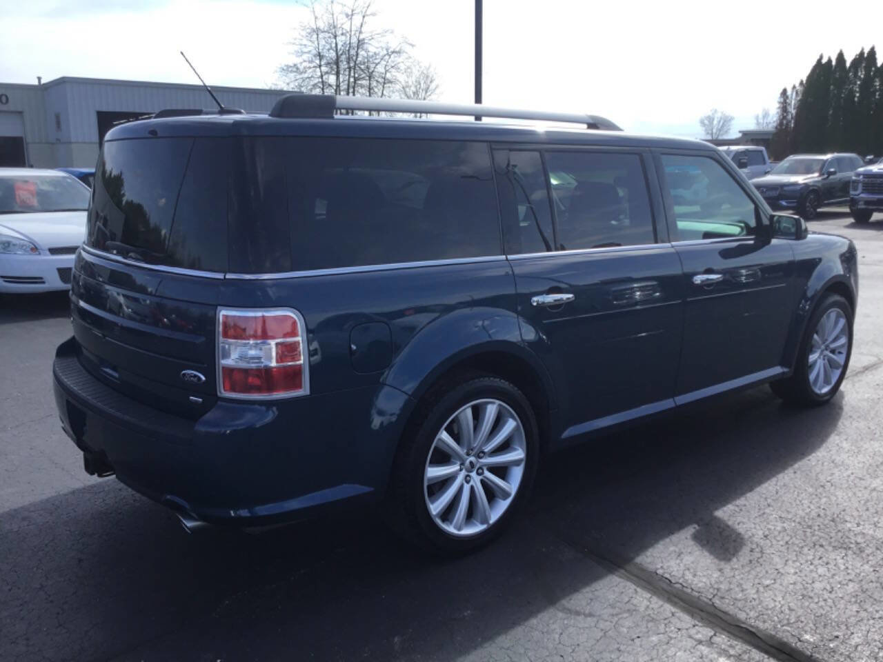 Used 2016 Ford Flex SEL w/ Equipment Group 202A AWD/4WD image 5