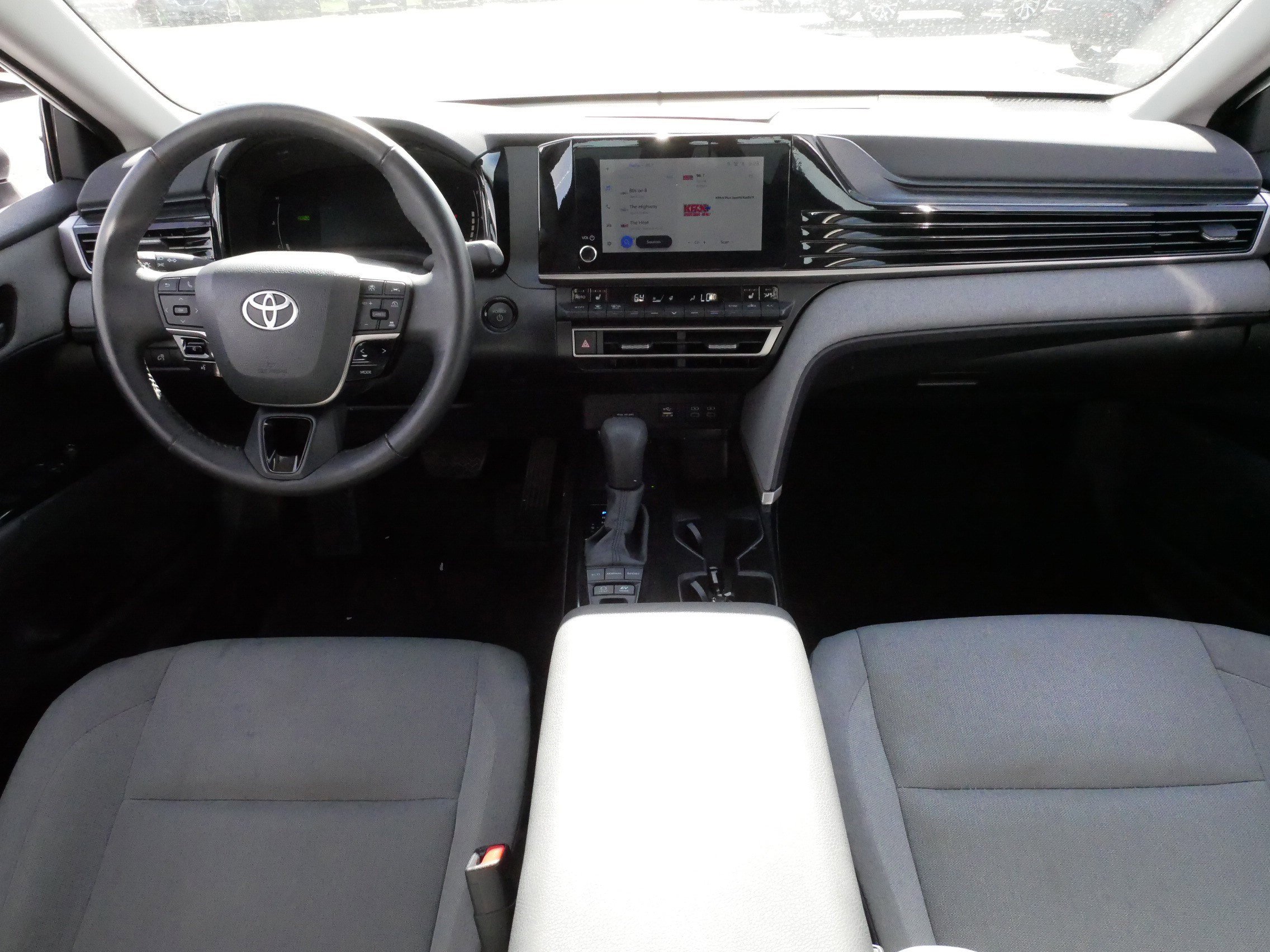 Used 2025 Toyota Camry LE w/ Convenience Package AWD/4WD image 10