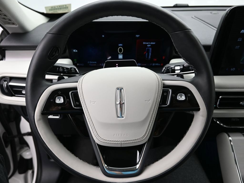 New 2025 Lincoln Aviator Reserve w/ Equipment Group 201A image 14