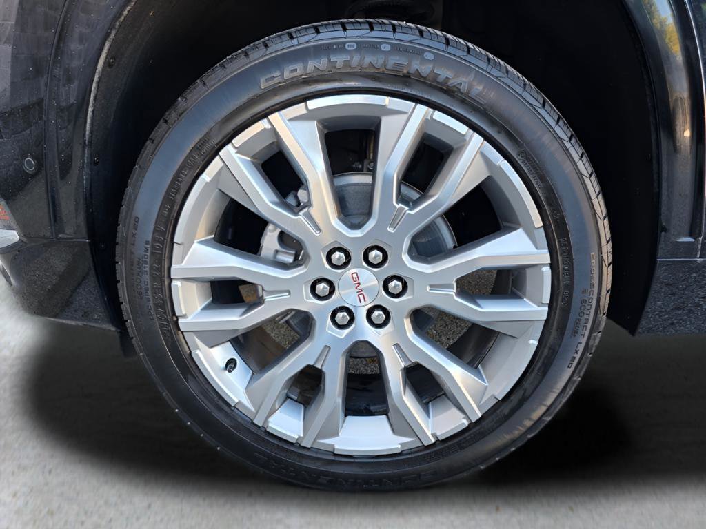Used 2025 GMC Acadia Denali w/ Super Cruise Package image 11