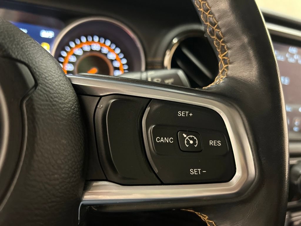Used 2021 Jeep Gladiator Overland AWD/4WD image 22