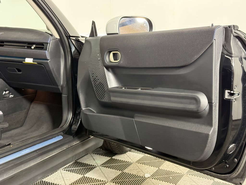 Certified 2025 MINI Cooper S image 22