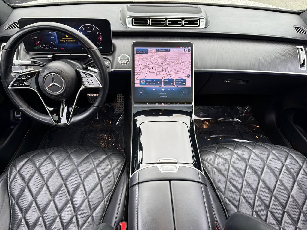 Used 2022 Mercedes-Benz S 580 4MATIC Sedan w/ AMG Line Package image 23