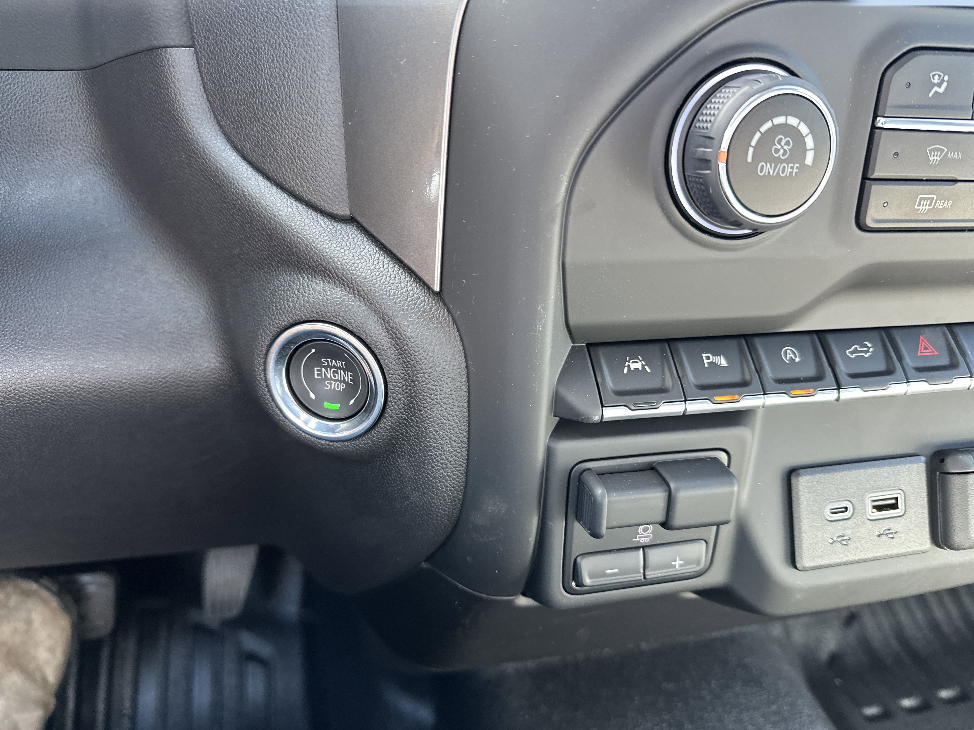 New 2025 Chevrolet Silverado 1500 W/T w/ WT Safety Package image 13