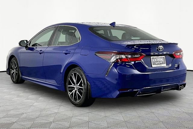 Used 2023 Toyota Camry SE w/ Cold Weather Package AWD/4WD image 4