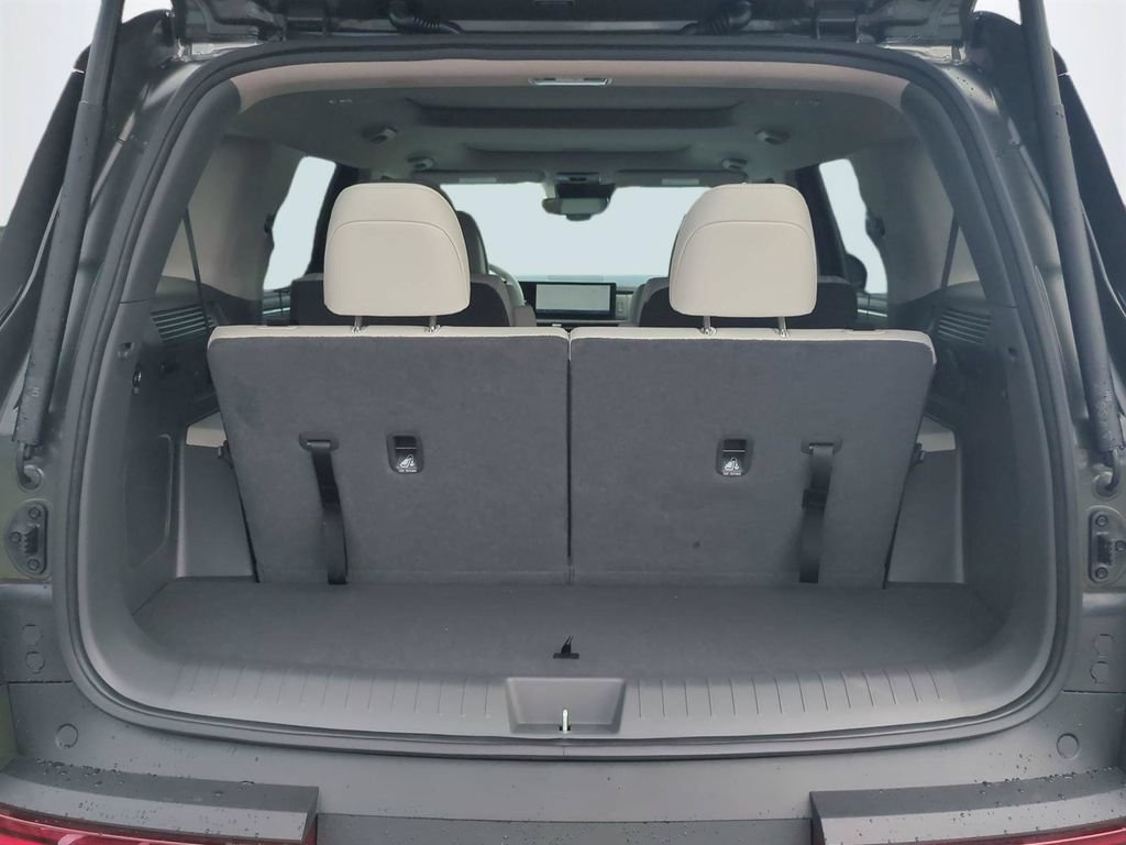 New 2026 Hyundai Santa Fe Limited FWD image 14