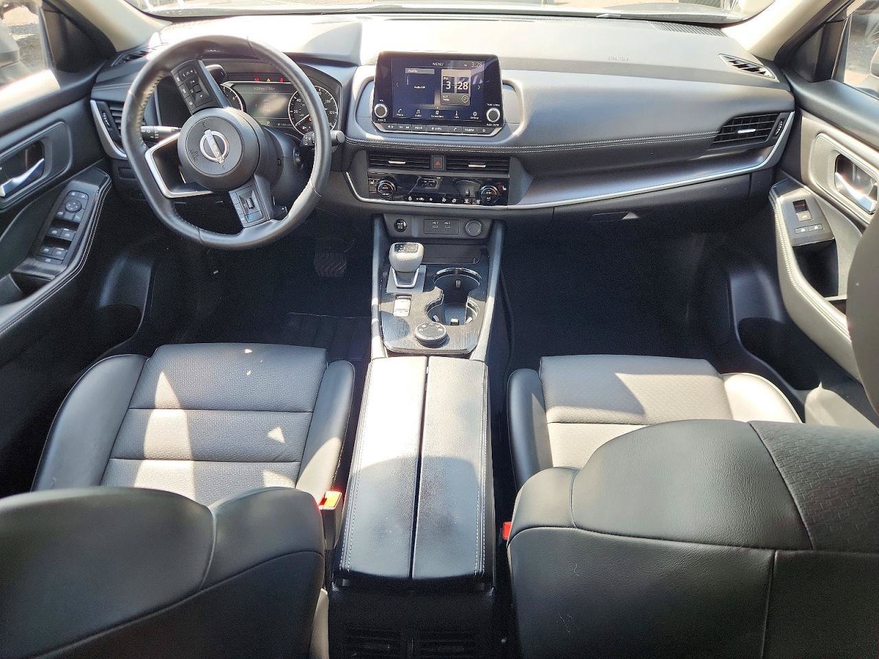 Used 2024 Nissan Rogue SV w/ SV Premium Package AWD/4WD image 7