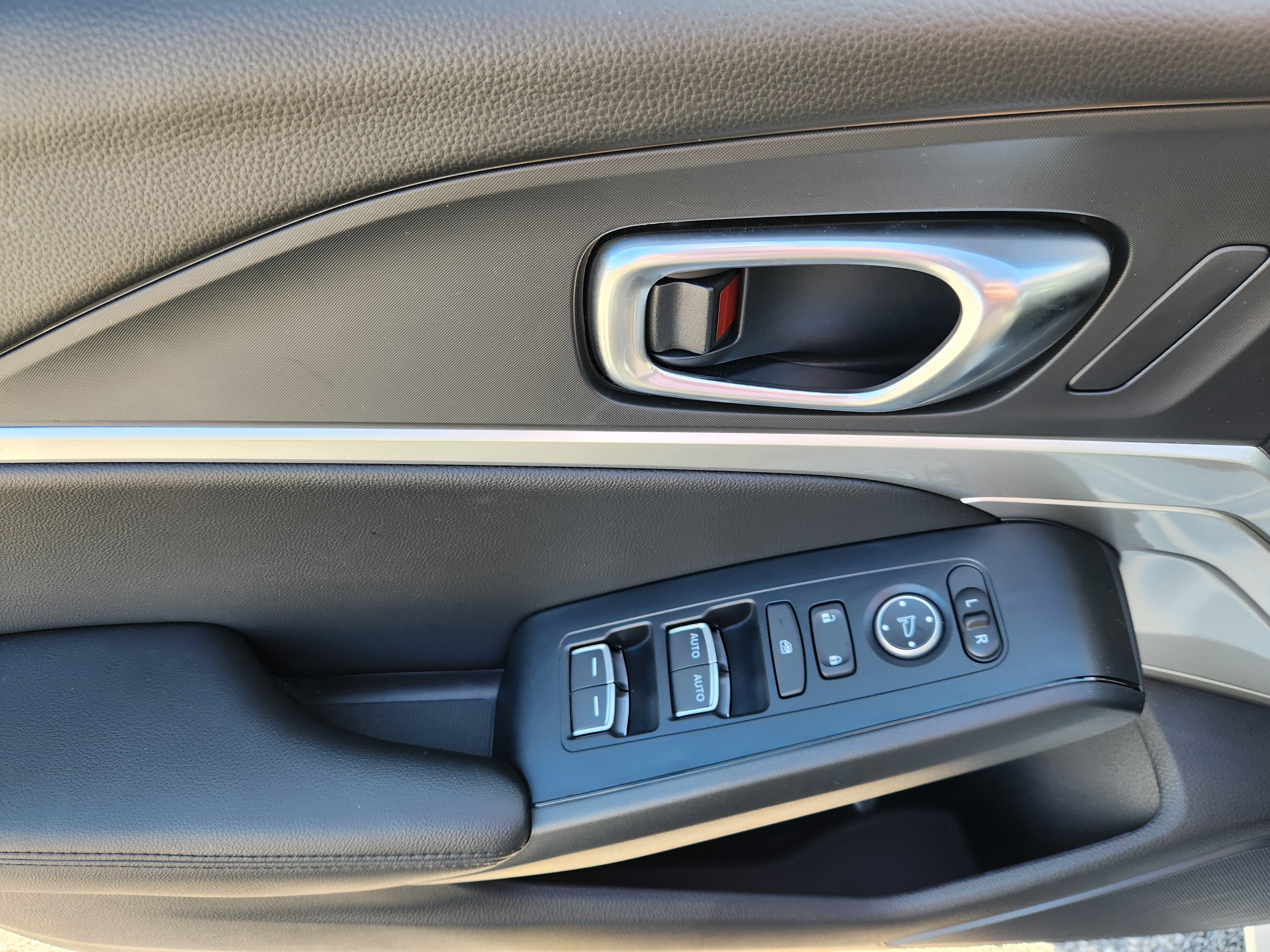 Certified 2026 Acura Integra FWD image 17