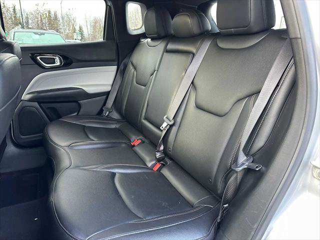 Used 2024 Jeep Compass Limited image 17