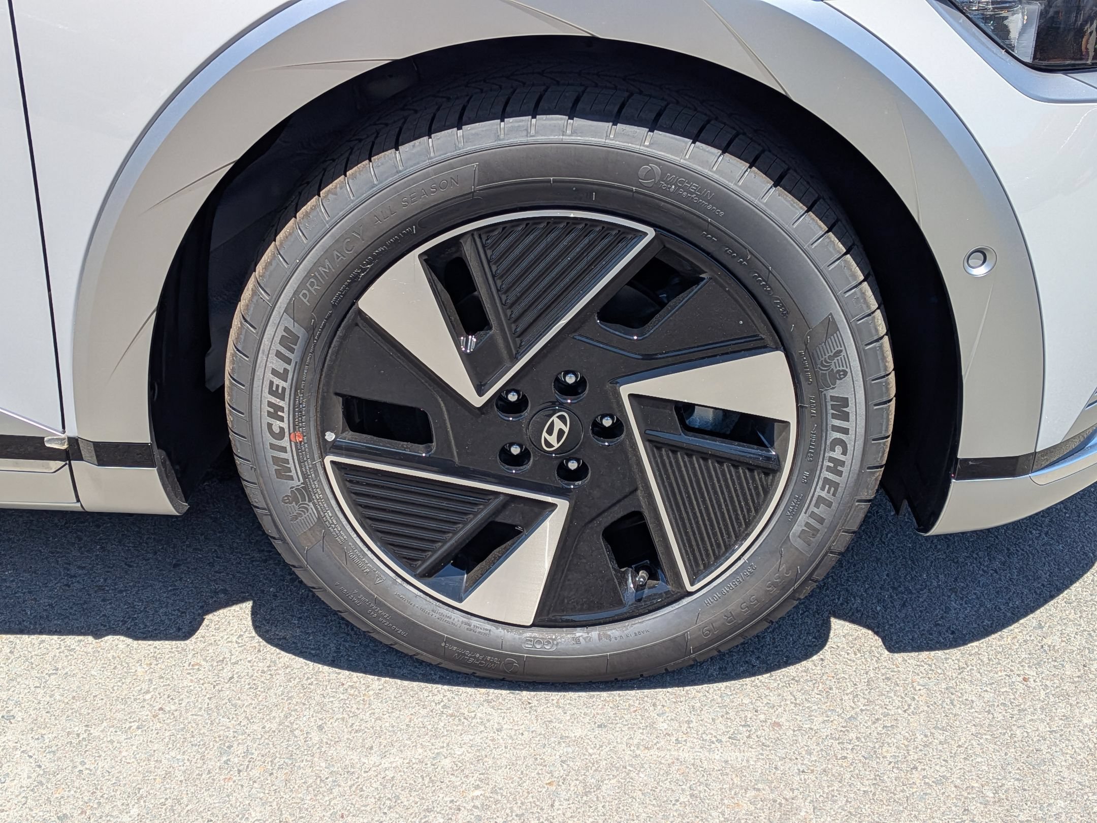 New 2026 Hyundai Ioniq 5 Limited RWD image 7