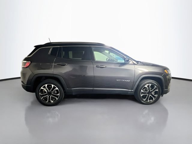 Used 2022 Jeep Compass Limited AWD/4WD image 9