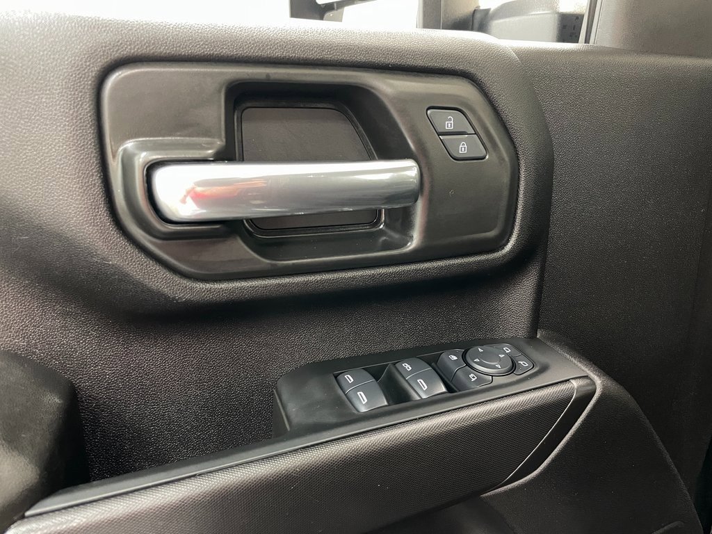 Certified 2025 Chevrolet Silverado 2500 Custom w/ Custom Value Package image 24