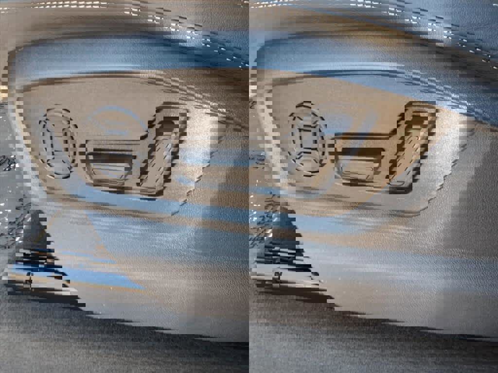 Used 2025 Audi Q7 3.0T Premium Plus image 16