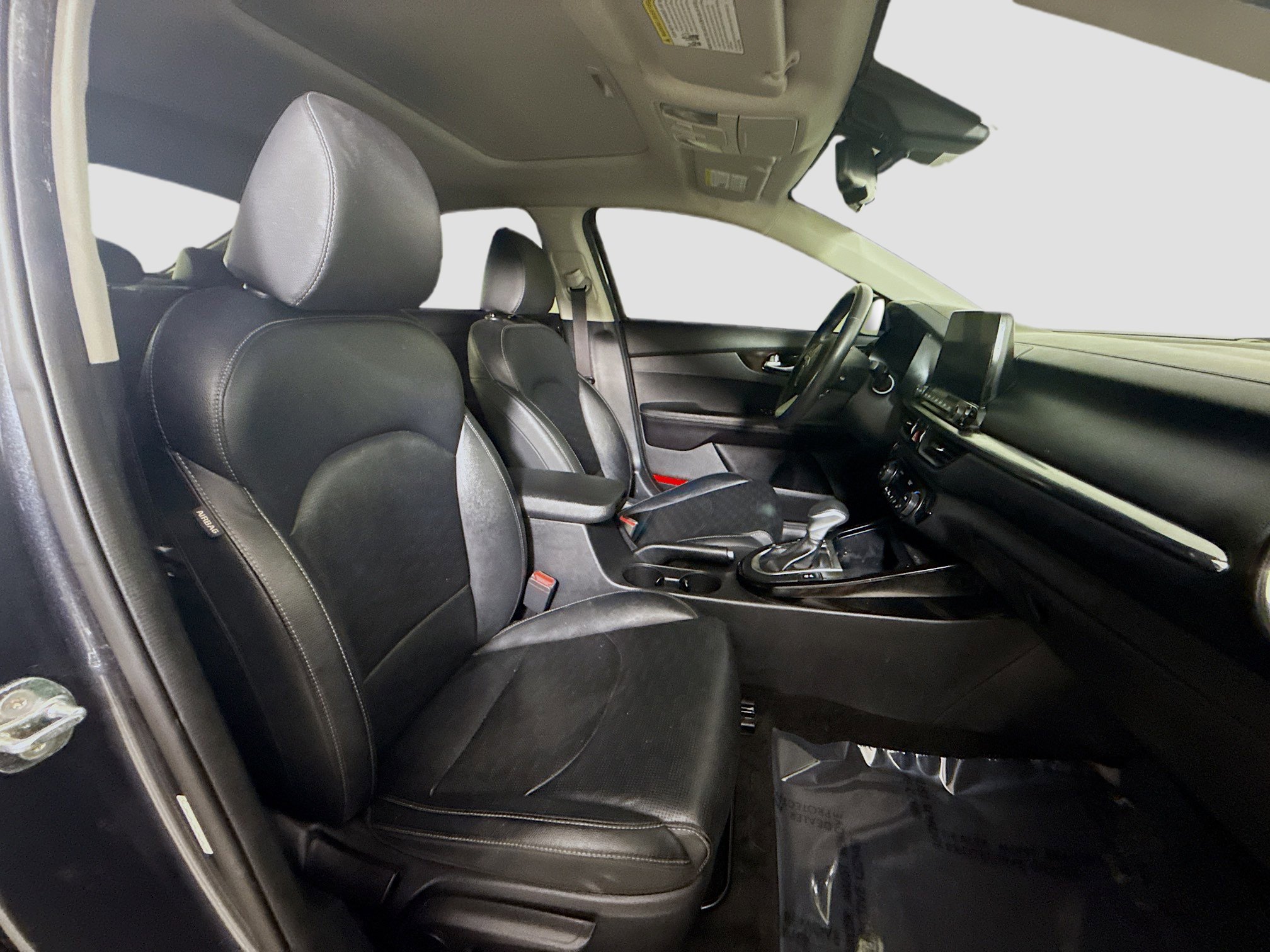 Used 2021 Kia Forte EX image 29