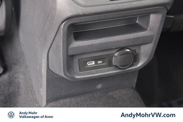 Used 2024 Volkswagen Tiguan SE AWD/4WD image 28