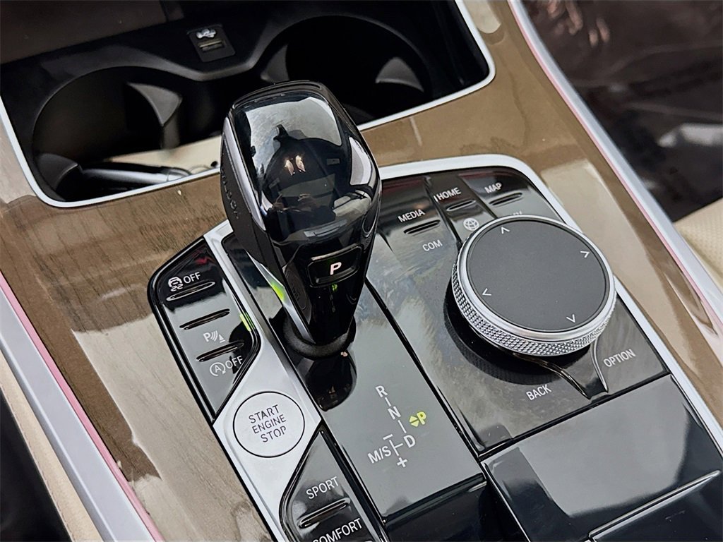 Used 2020 BMW X5 xDrive40i w/ Premium Package image 17