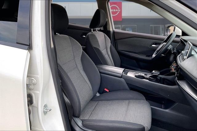 Used 2021 Nissan Rogue SV FWD image 29