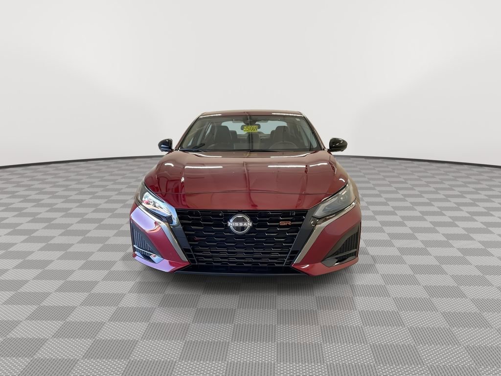 Certified 2024 Nissan Altima 2.0 SR image 4