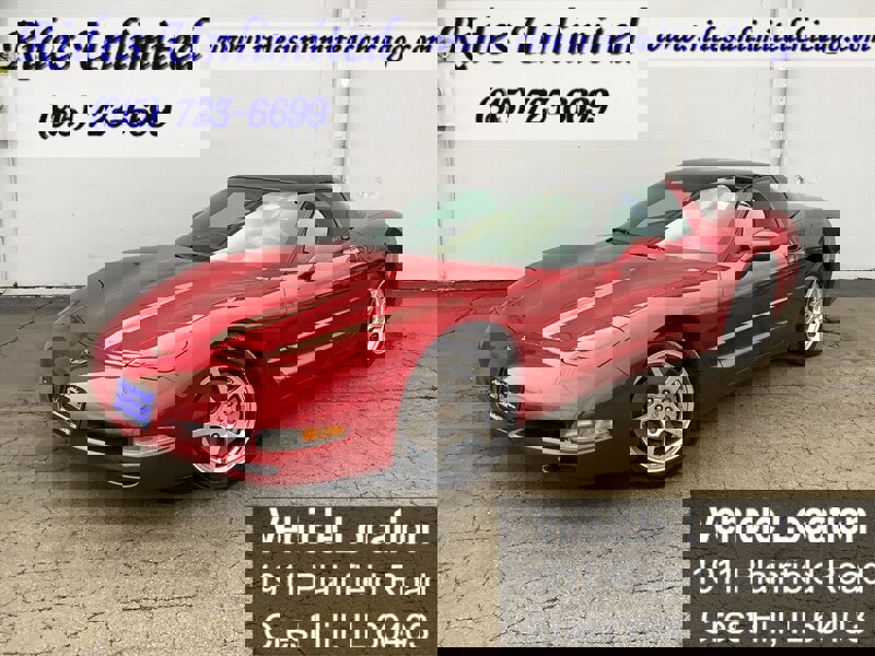 Used 2004 Chevrolet Corvette Coupe w/ Roof Package RWD image 3