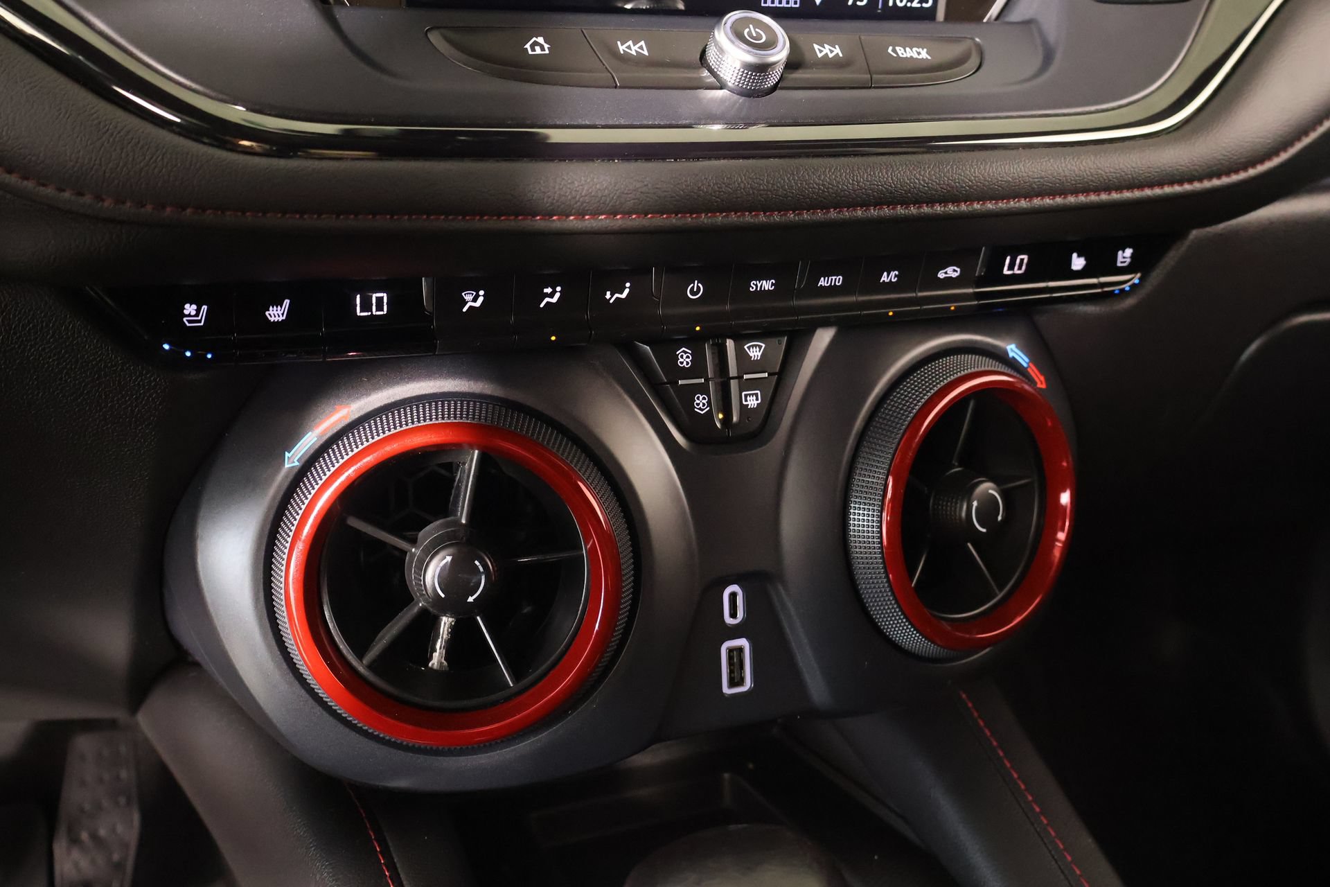 Used 2019 Chevrolet Blazer RS AWD/4WD image 7