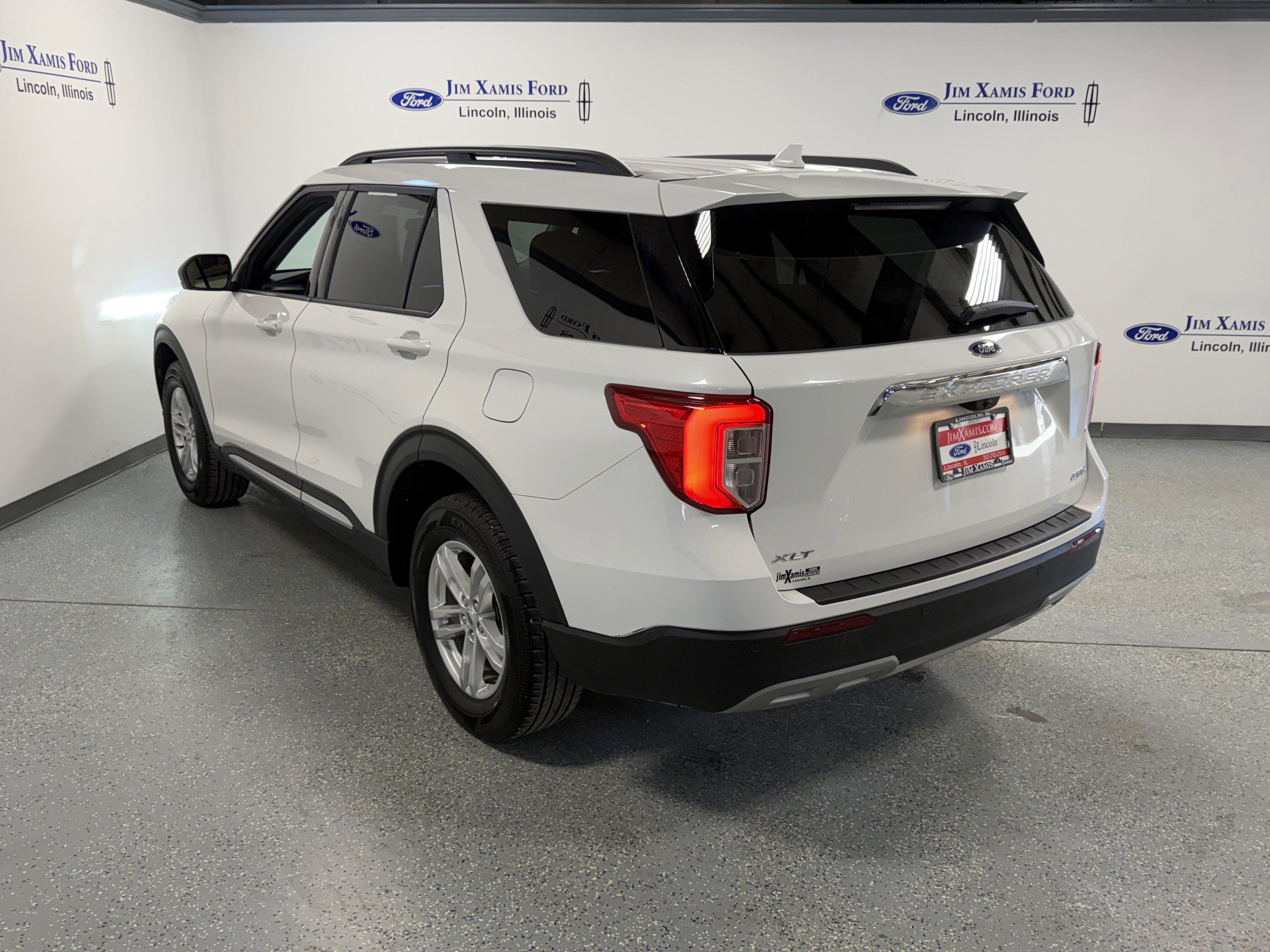 Used 2023 Ford Explorer XLT w/ Equipment Group 202A image 30