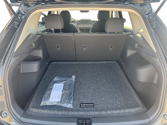New 2026 Volkswagen Tiguan S FWD image 12