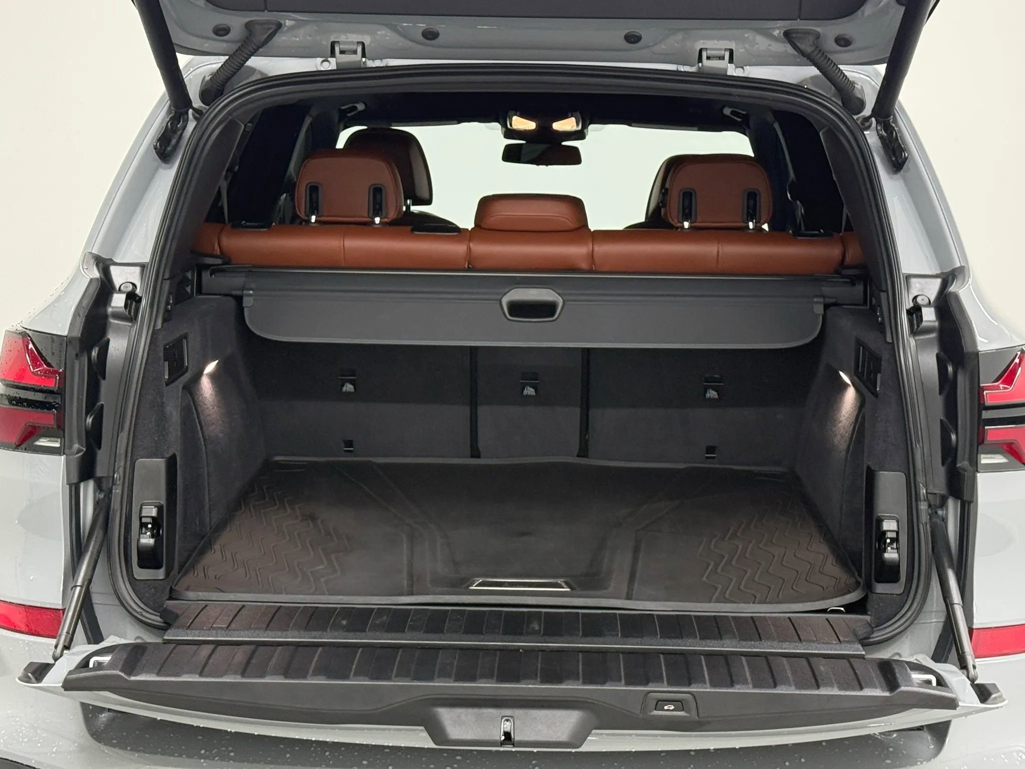 Used 2024 BMW X5 M60i image 39