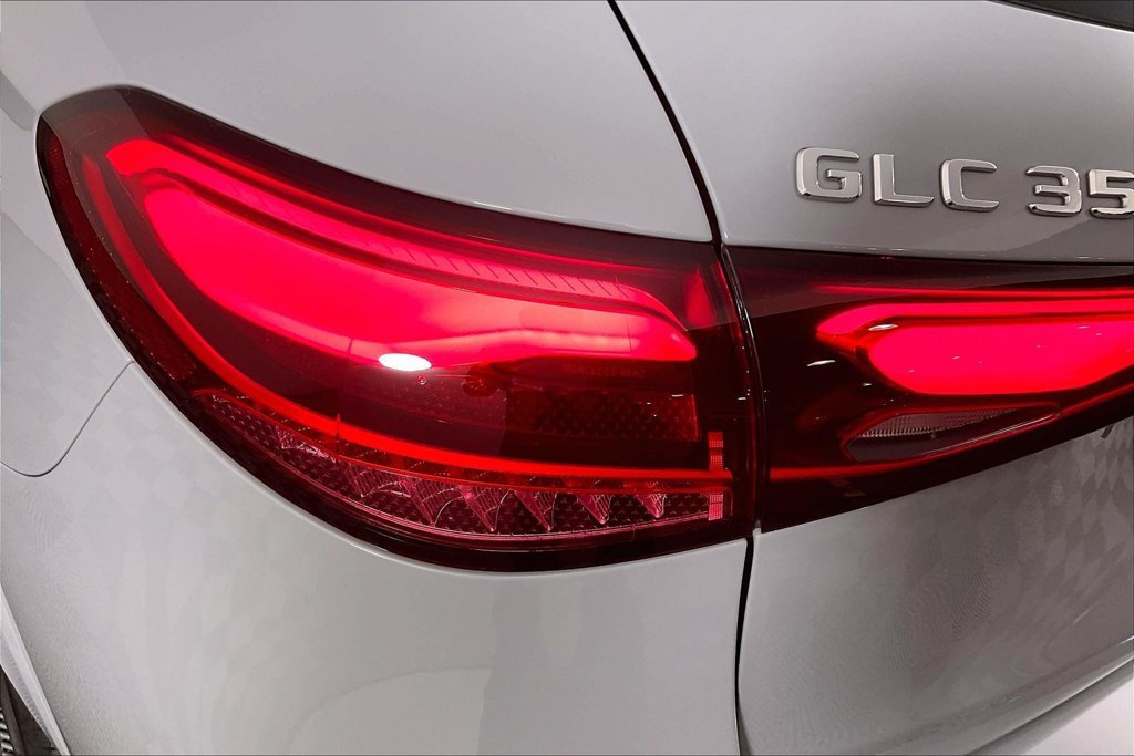 Certified 2025 Mercedes-Benz GLC 350e 4MATIC image 24