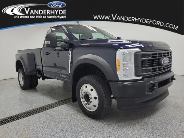 Used 2023 Ford F450 XL image 2