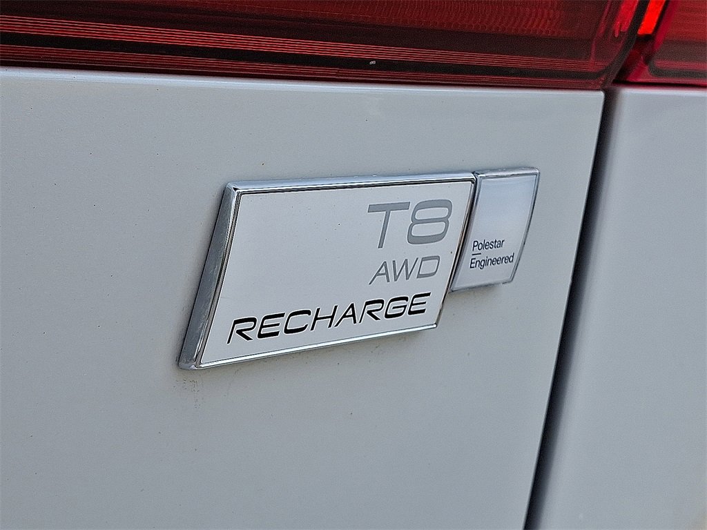 Used 2022 Volvo XC60 T8 R-Design w/ Advanced Package image 30