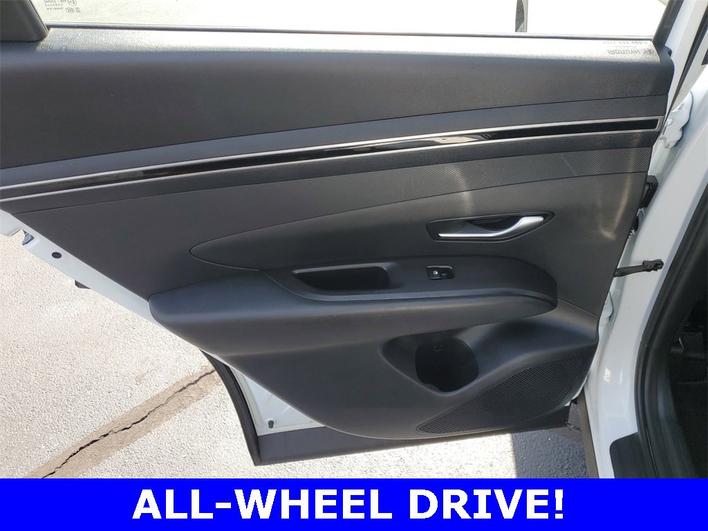 Used 2022 Hyundai Tucson SE image 8
