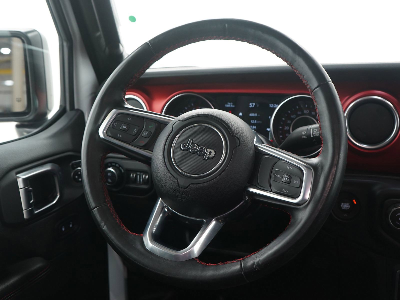 Used 2022 Jeep Gladiator Rubicon w/ Cold Weather Group image 14