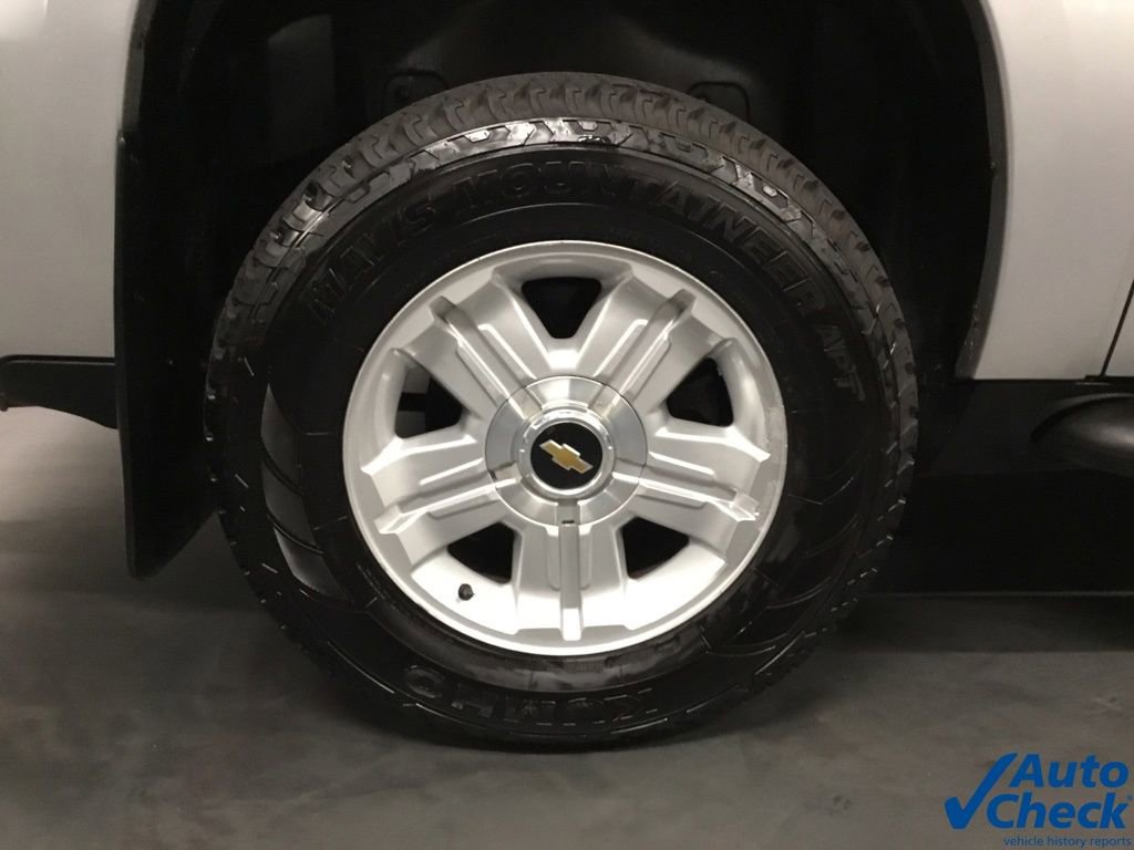 Used 2012 Chevrolet Avalanche LT w/ Suspension Package, Off-Road image 25