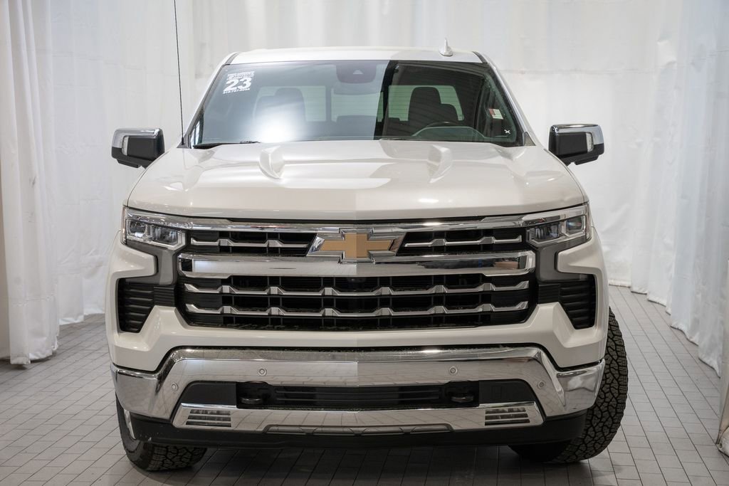 Used 2023 Chevrolet Silverado 1500 LTZ image 2