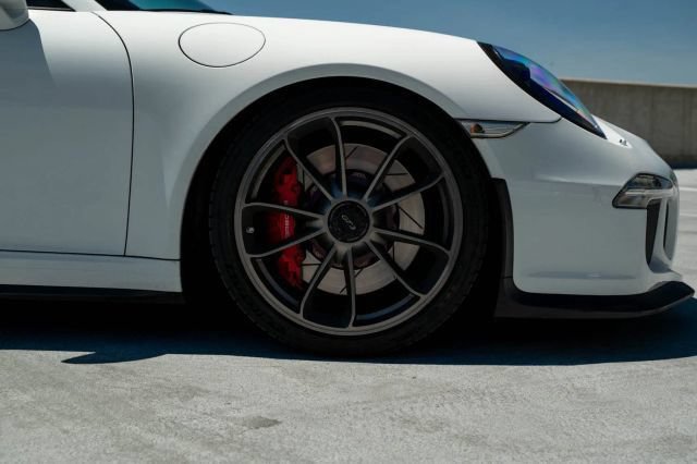 Used 2015 Porsche 911 GT3 RWD image 9