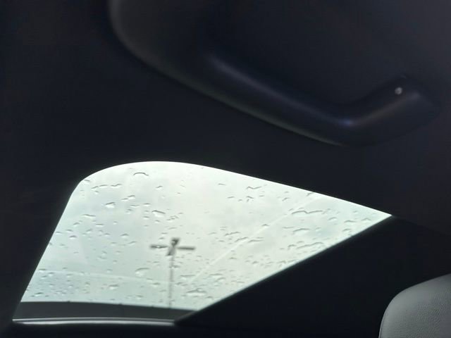 Used 2025 Kia Sportage X-Line w/ Premium Package image 11