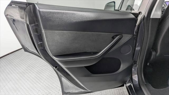 Used 2024 Tesla Model Y Long Range image 14