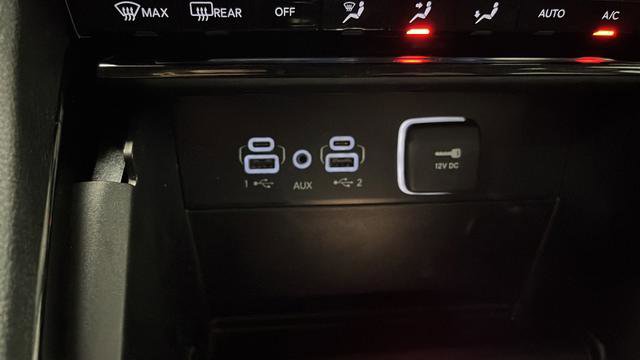 Used 2023 Jeep Grand Cherokee L Laredo AWD/4WD image 27