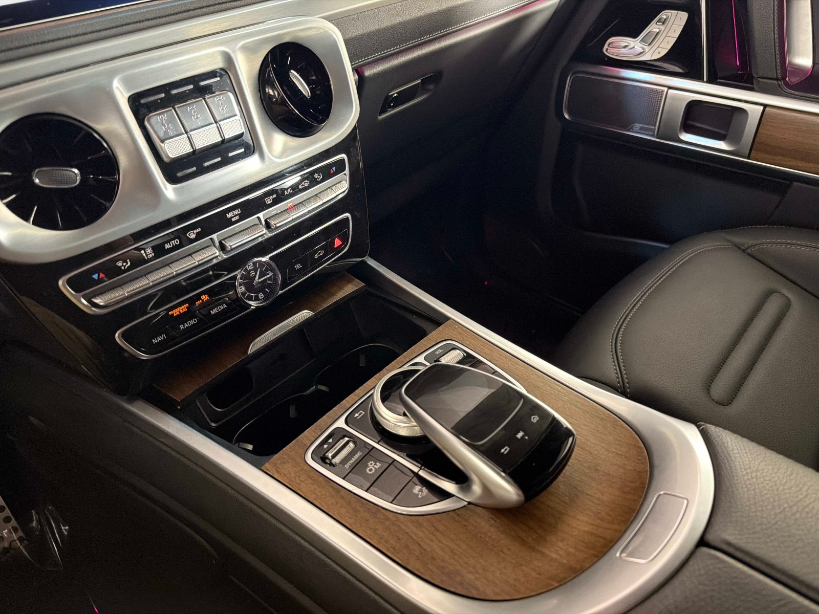Used 2024 Mercedes-Benz G 550 image 43
