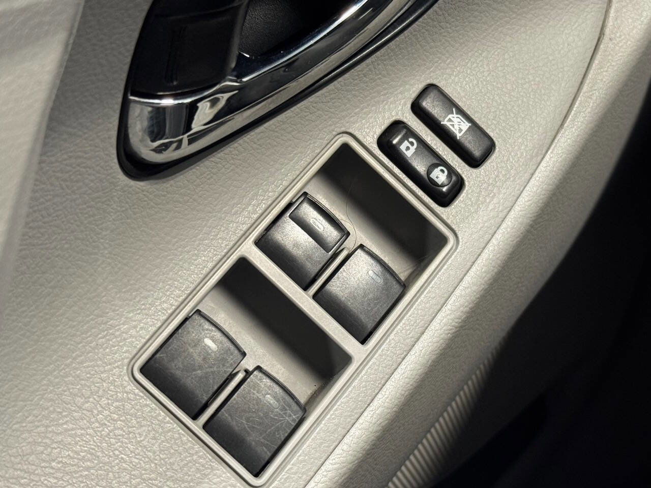 Used 2011 Toyota Camry LE w/ LE Extra-Value Pkg image 27