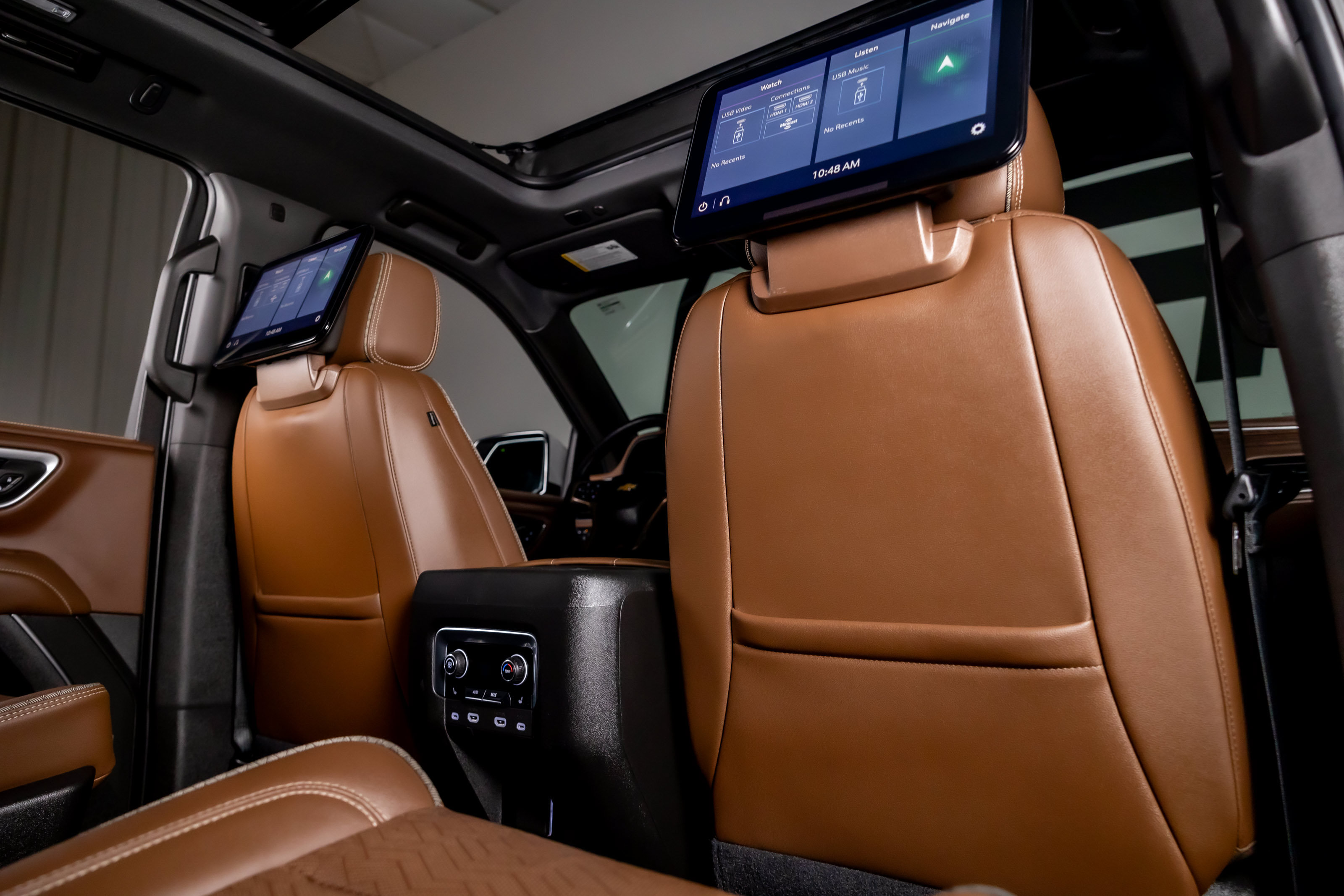 Used 2021 Chevrolet Tahoe High Country w/ Premium Package AWD/4WD image 26