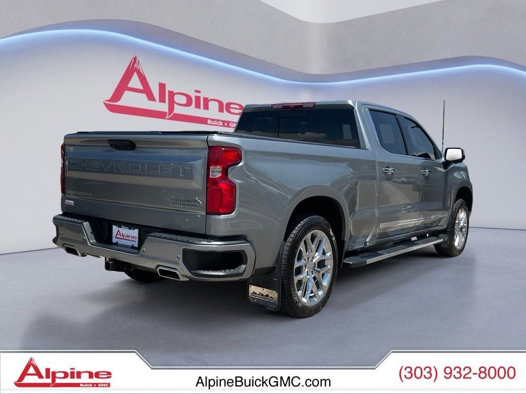 Used 2023 Chevrolet Silverado 1500 High Country w/ High Country Premium Package AWD/4WD image 5