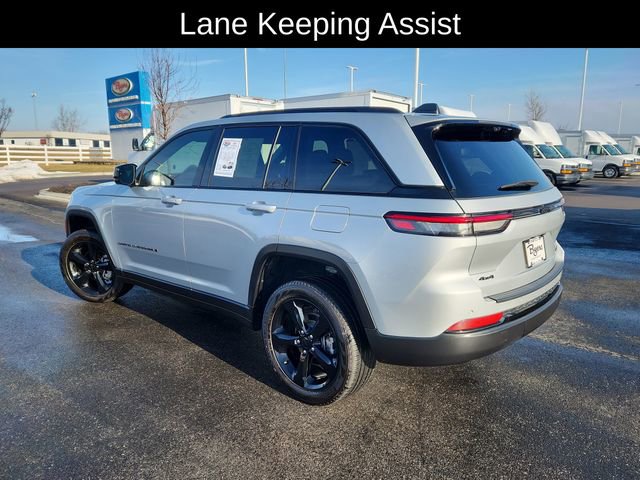 Used 2025 Jeep Grand Cherokee Limited w/ Luxury Tech Group II image 5