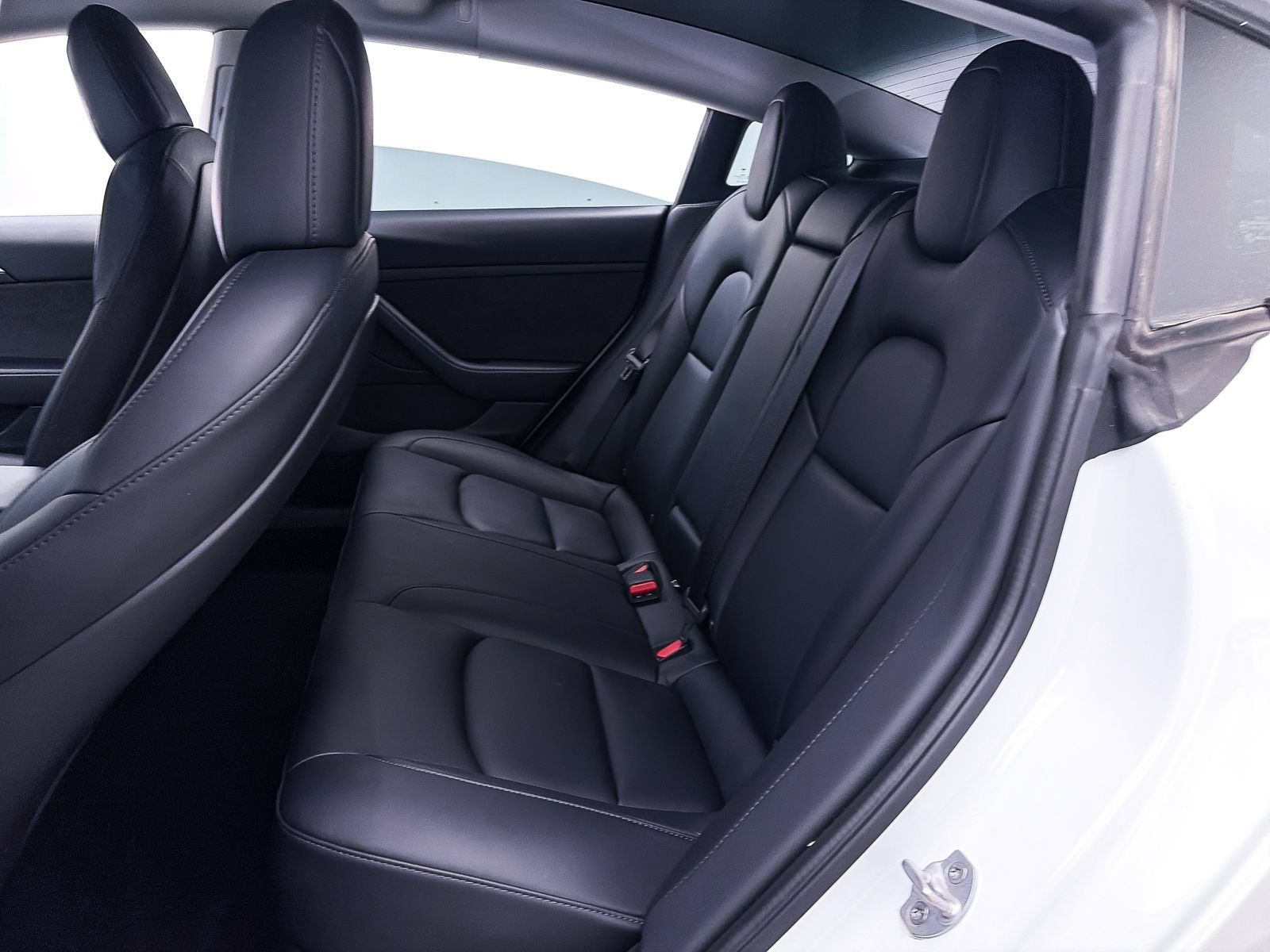 Used 2022 Tesla Model 3 Long Range AWD/4WD image 34