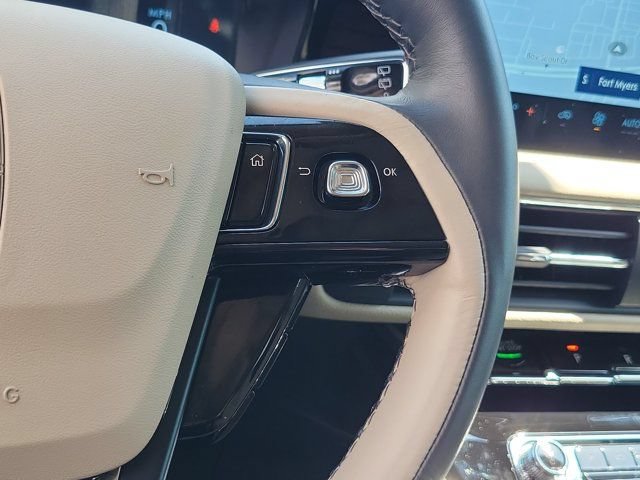 Certified 2025 Lincoln Corsair Grand Touring w/ Jet Appearance Package AWD/4WD image 9