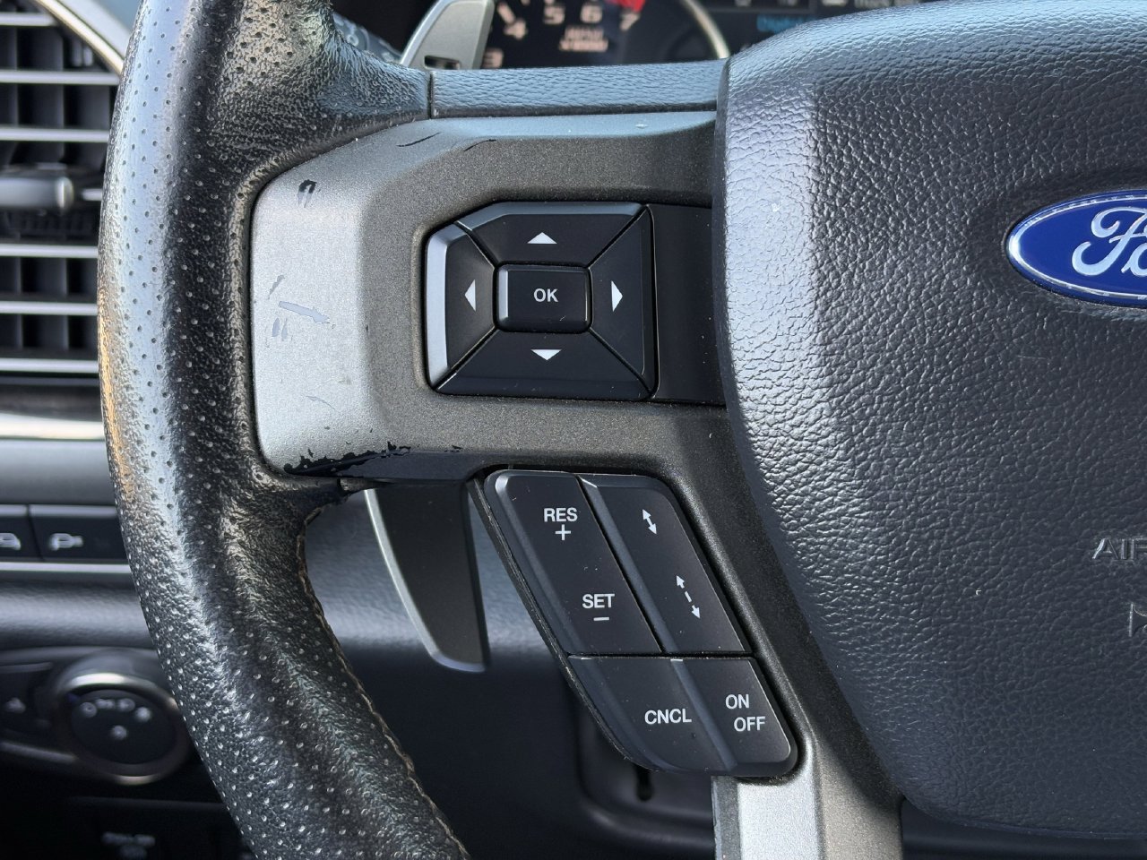 Used 2019 Ford F150 Raptor w/ Equipment Group 802A Luxury AWD/4WD image 15